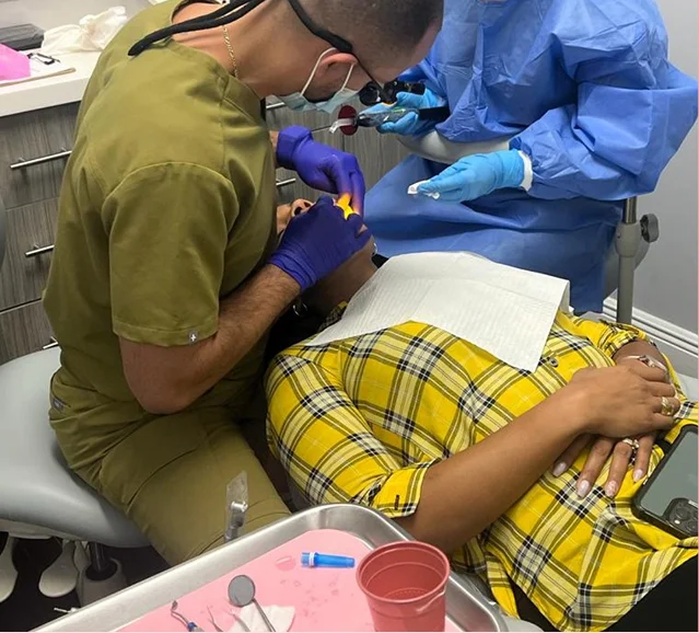 Advanced dental technology at Sunshine Smiles Dental Clinic in Miami